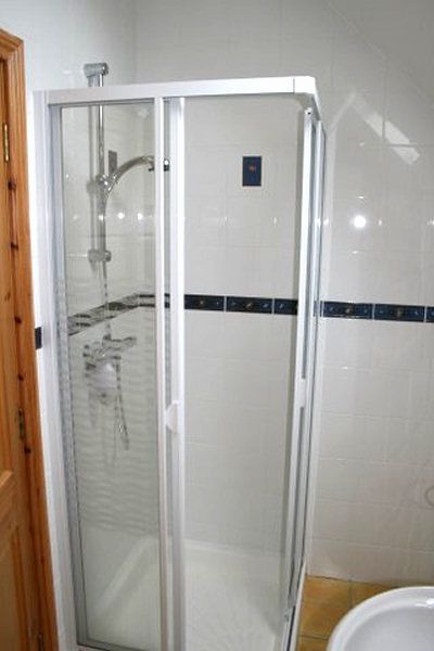 Ensuite shower