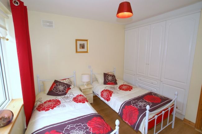 Twin Bedroom