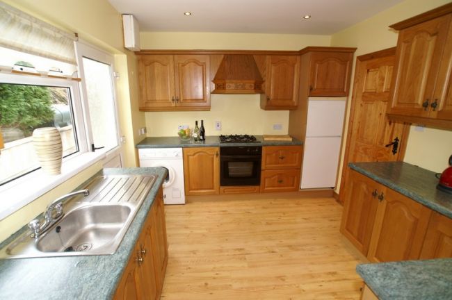 Well Equipped Cottage Kitchen