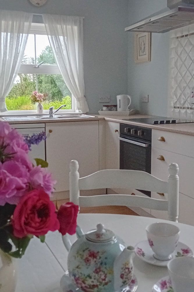 Dining area of Rose Cottage - Glenties