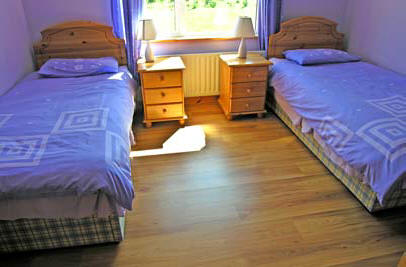 Bed 4 - Lindsay's Cottage, Inver, Donegal, Ireland.