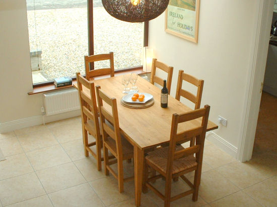 dining area of cottage